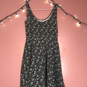 An aeropostale dress blue with green flowers